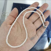 Perlenkette Choker weiß/silber aus Messing Damen