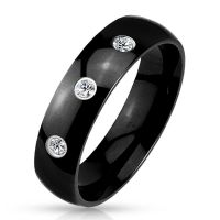 49 (15.6) Schwarzer Ring mit Kristallen aus Edelstahl...